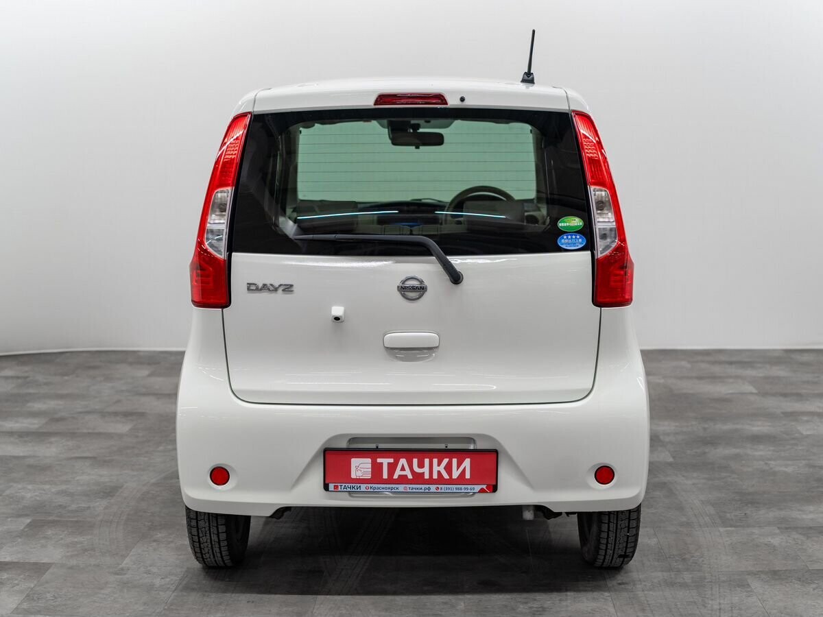 Nissan Dayz 2018 - фото автомобиля