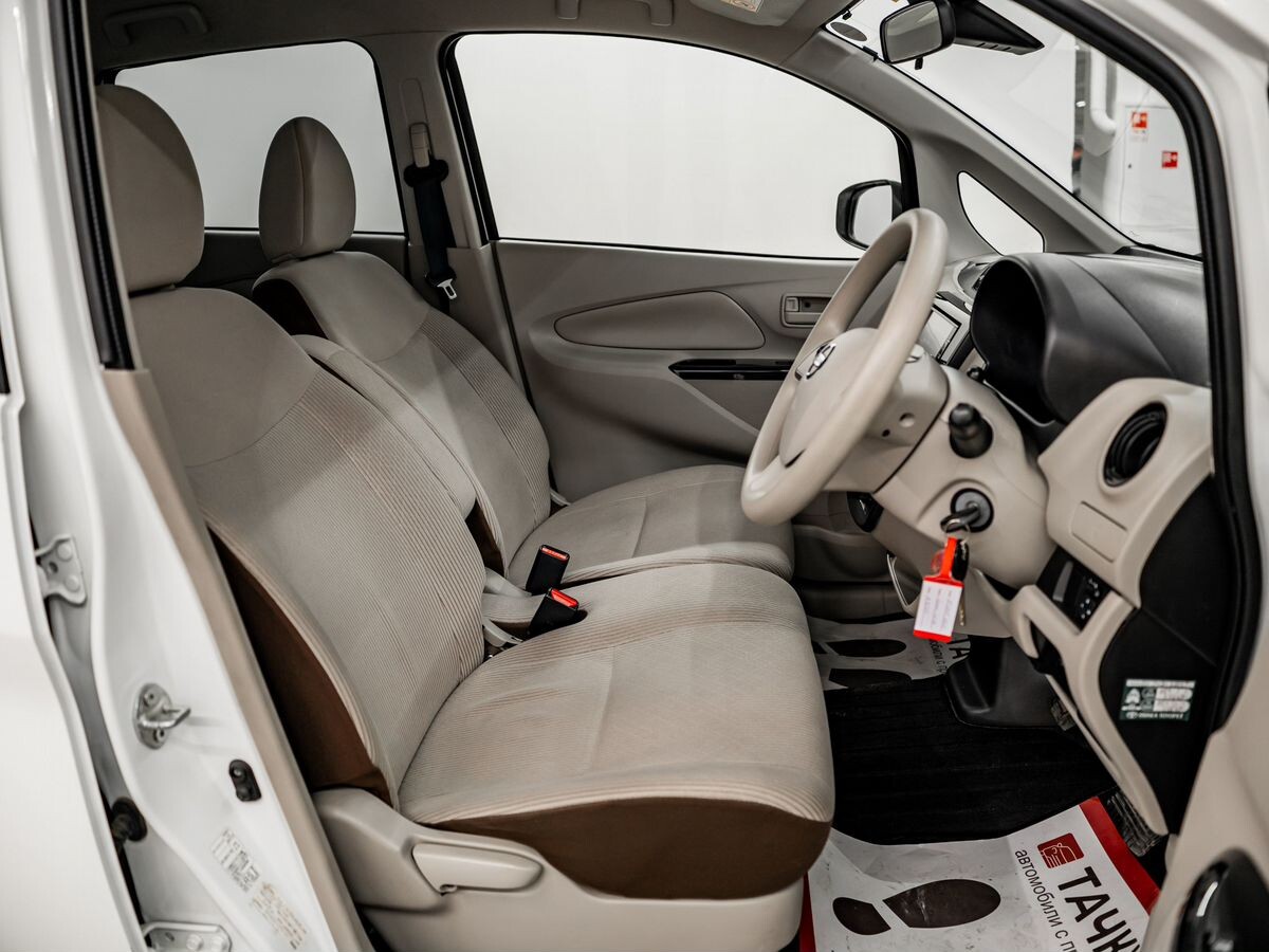 Nissan Dayz 2018 - фото автомобиля