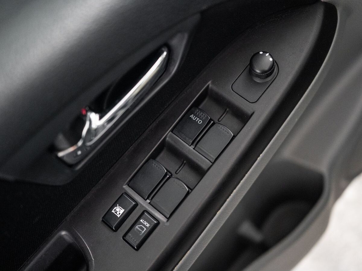 Suzuki SX4 2011 - фото автомобиля