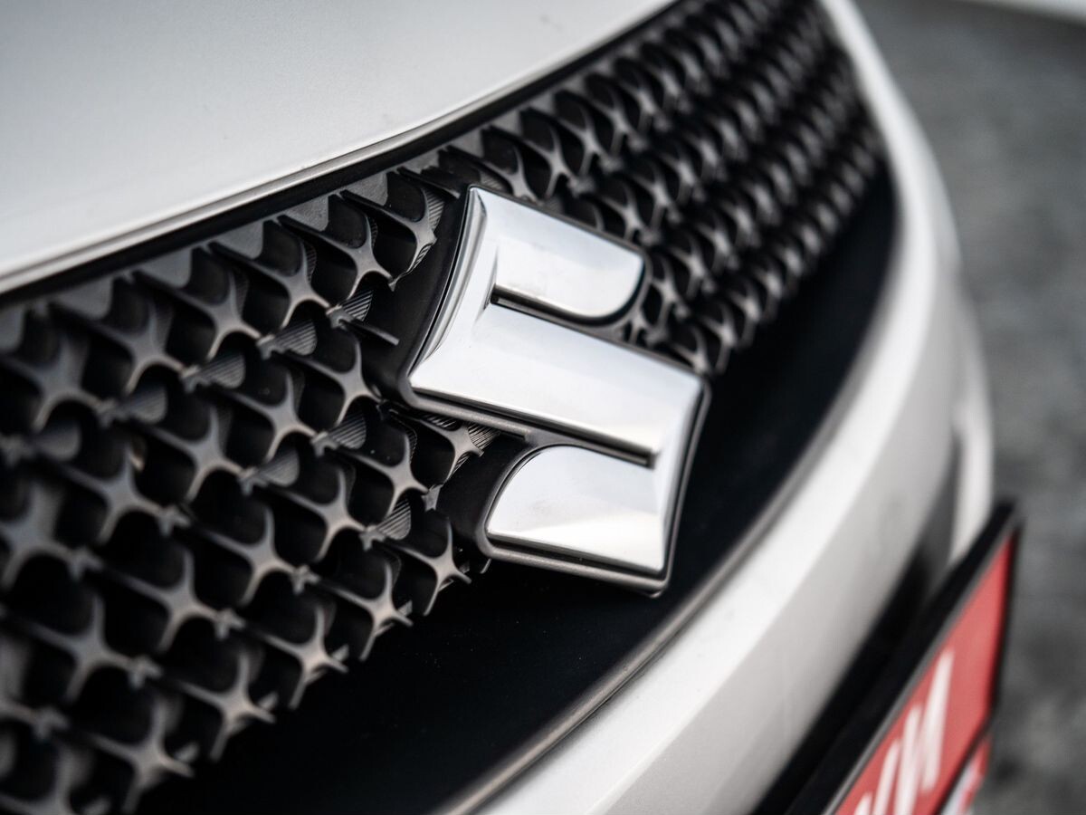 Suzuki SX4 2011 - фото автомобиля