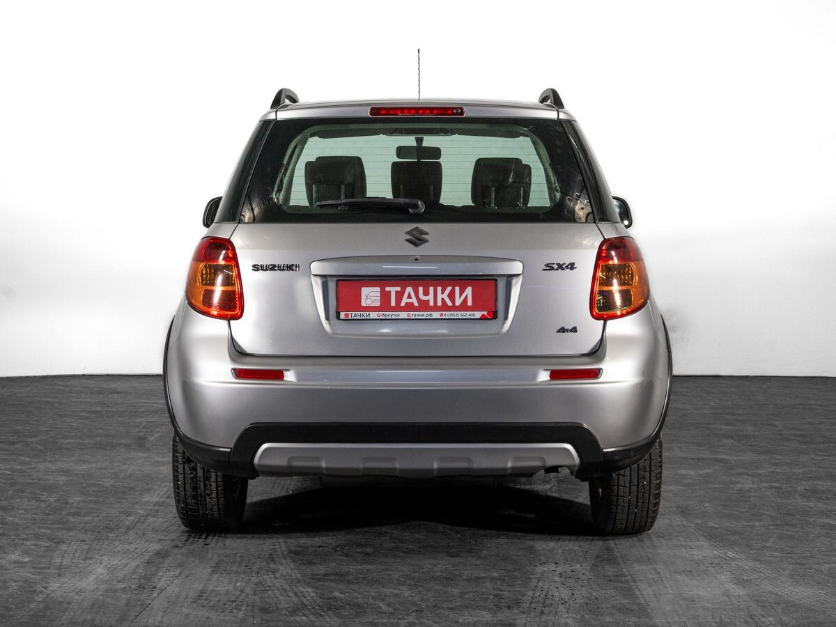 Suzuki SX4 2011 - фото автомобиля