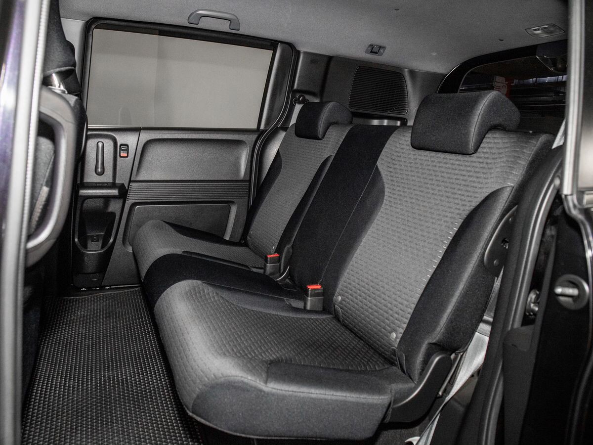 Honda Freed Spike 2011 - фото автомобиля