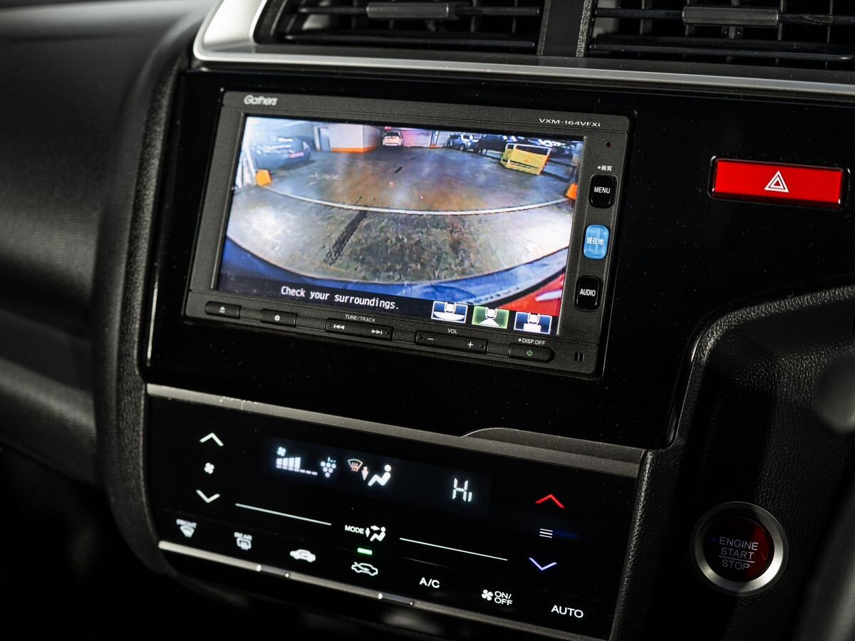 Honda Fit 2016 - фото автомобиля