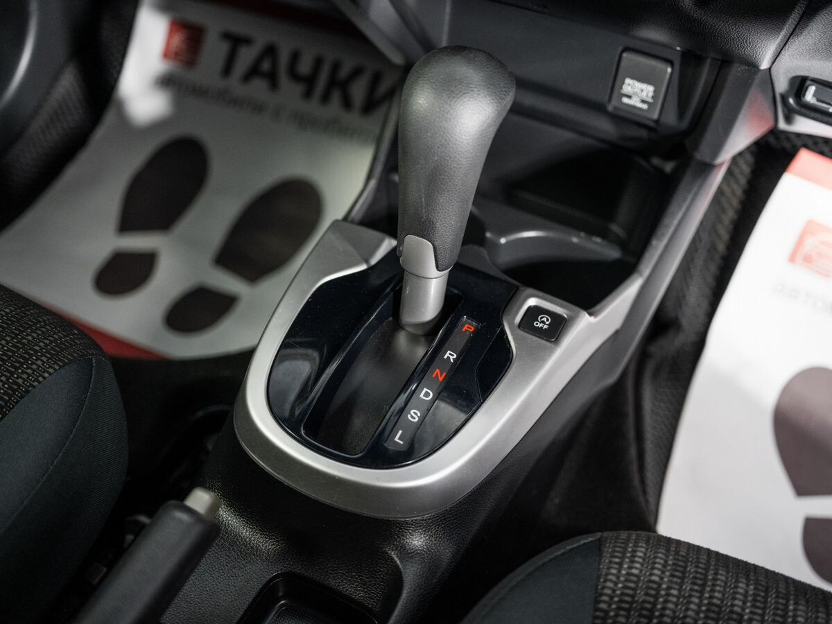 Honda Fit 2016 - фото автомобиля