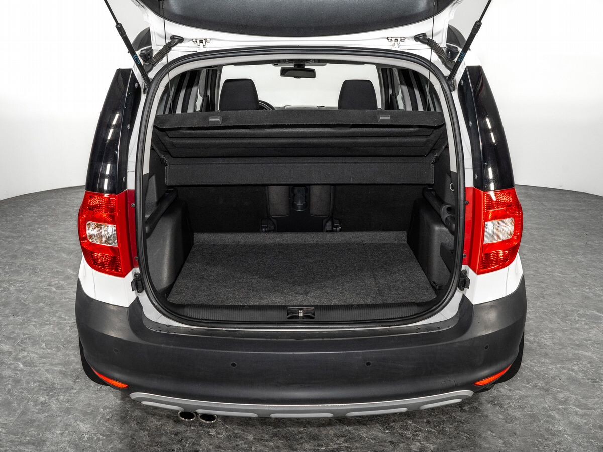 Skoda Yeti 2012 - фото автомобиля