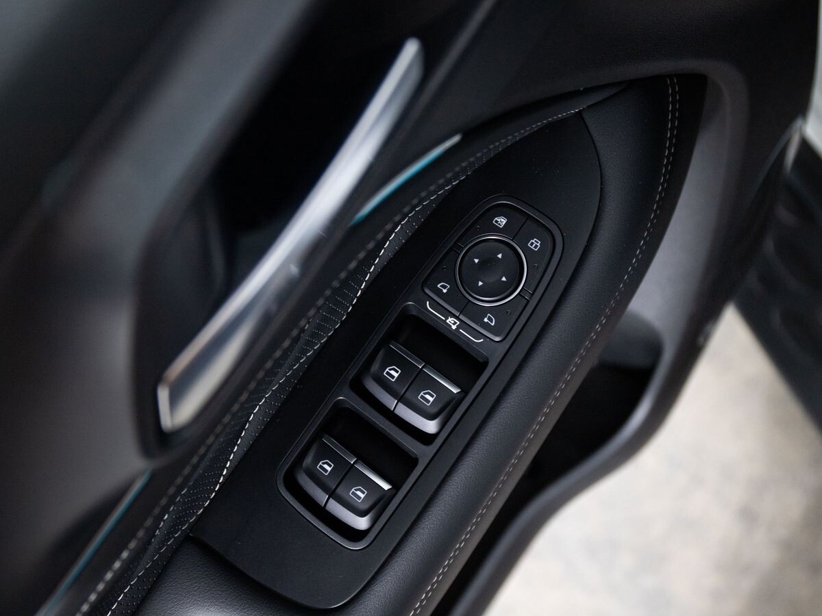 Tank 300 2022 - фото автомобиля