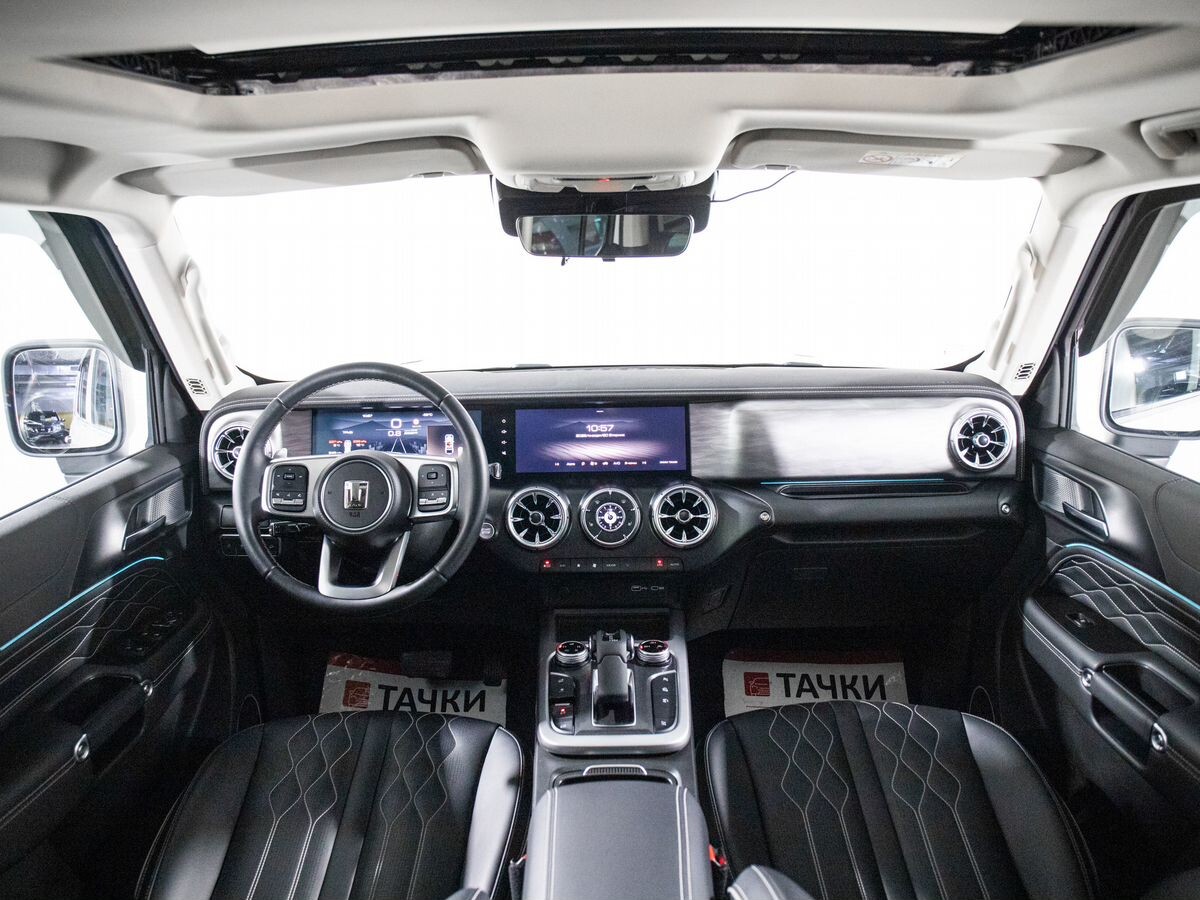 Tank 300 2022 - фото автомобиля