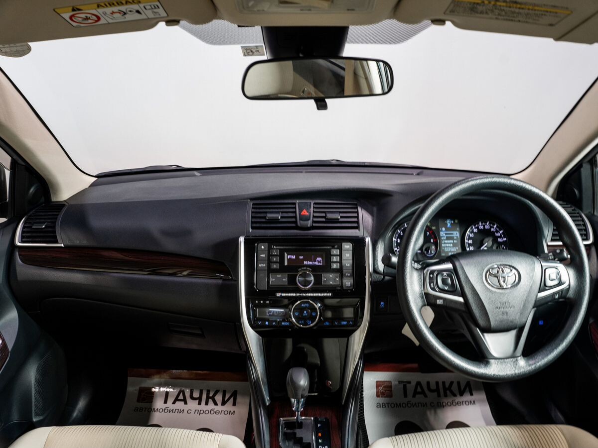 Toyota Premio 2016 - фото автомобиля