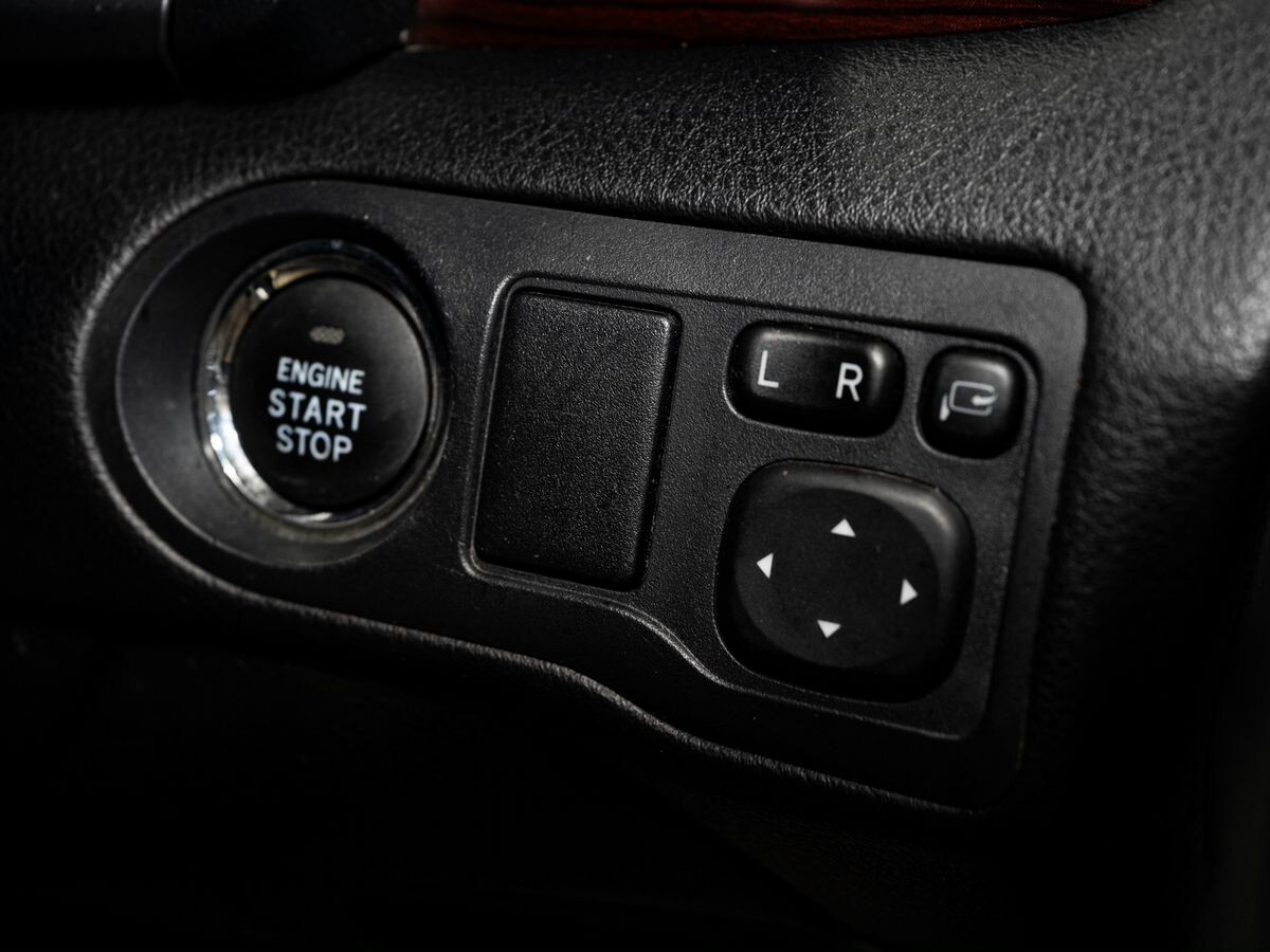 Toyota Premio 2016 - фото автомобиля