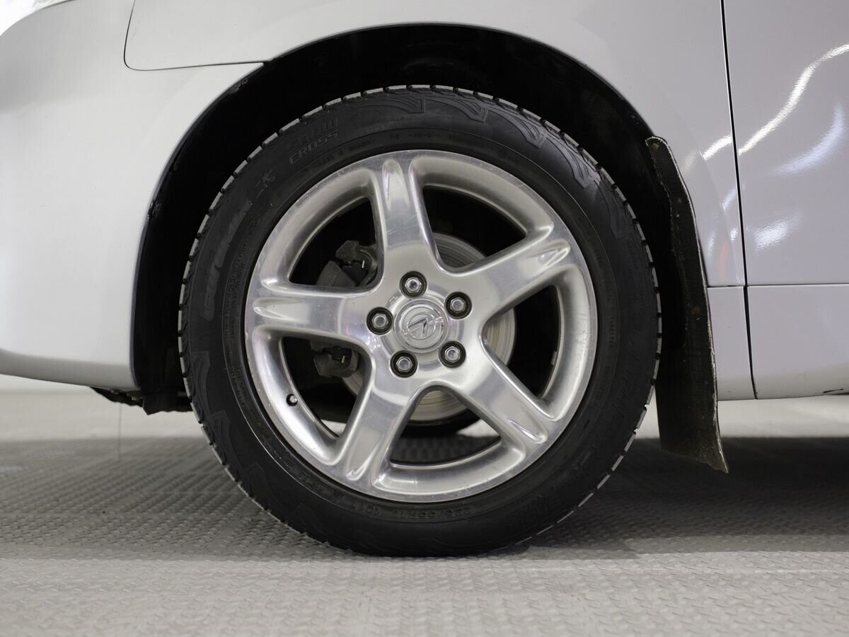 Toyota Noah 2009 - фото автомобиля