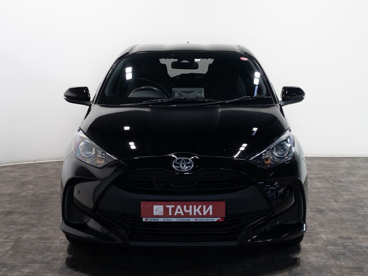 Toyota Yaris 2020 - фото автомобиля