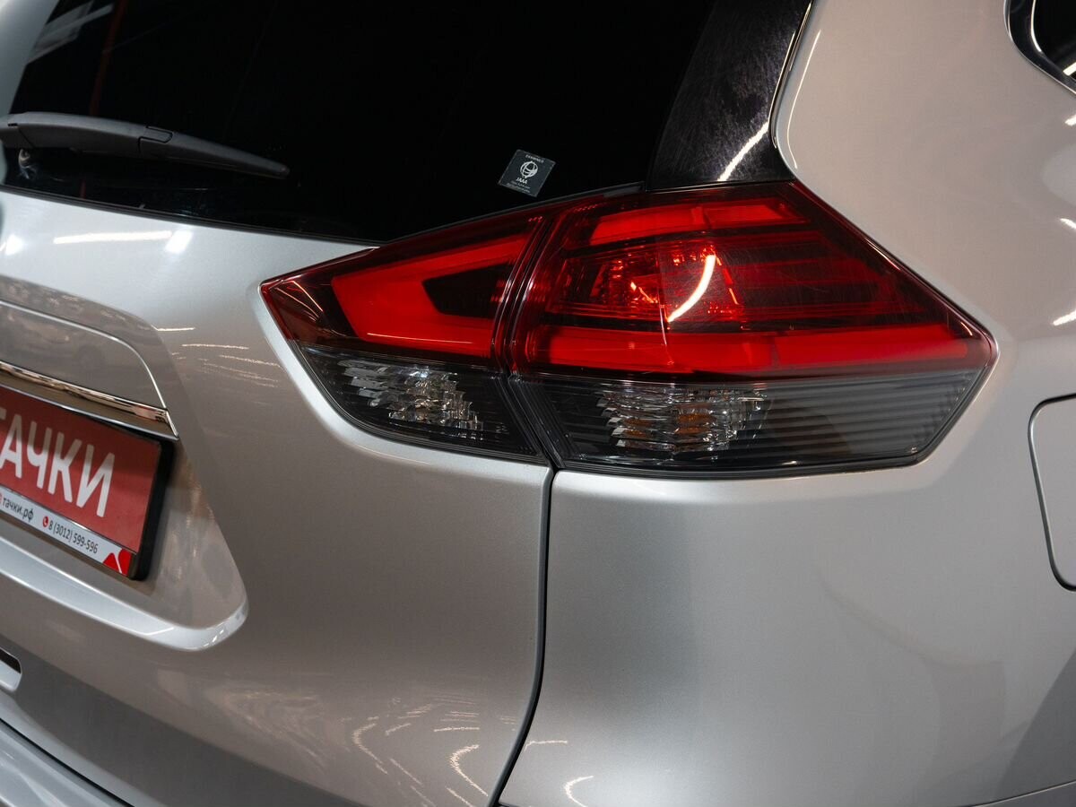 Nissan X-Trail 2017 - фото автомобиля