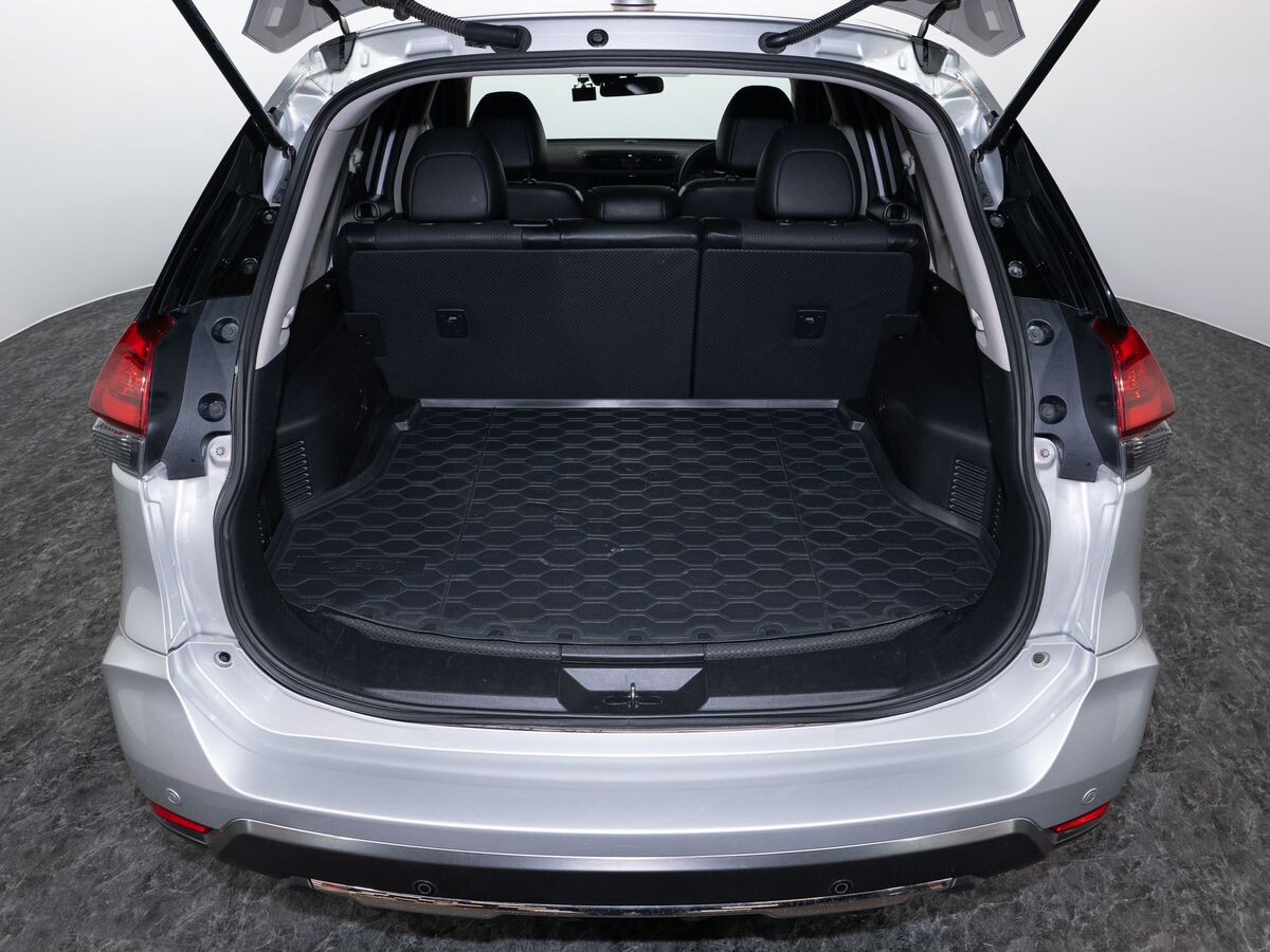 Nissan X-Trail 2017 - фото автомобиля