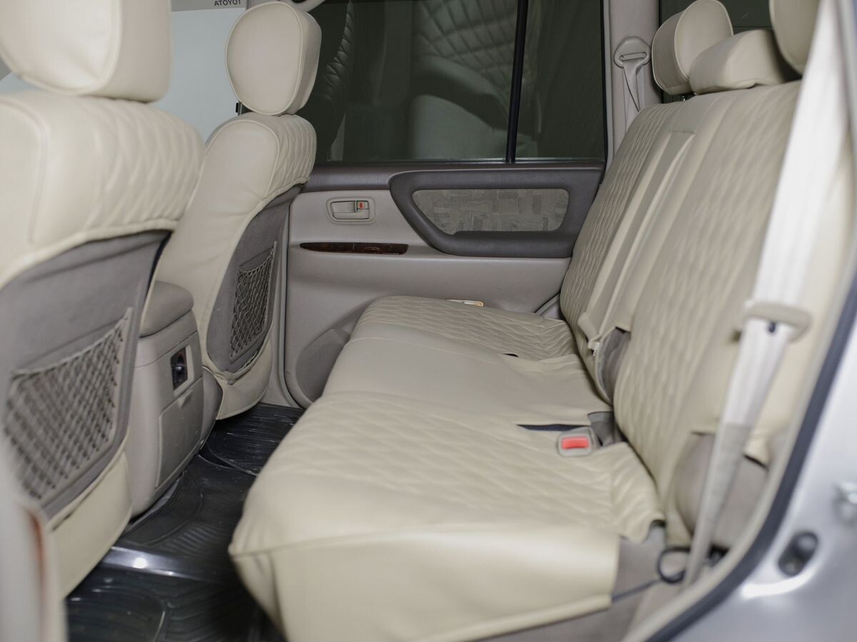 Toyota Land Cruiser 2002 - фото автомобиля