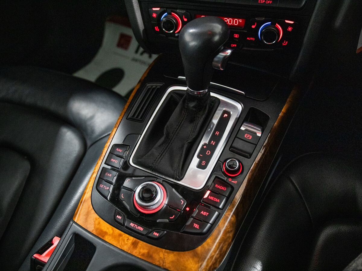 Audi A4 2009 - фото автомобиля