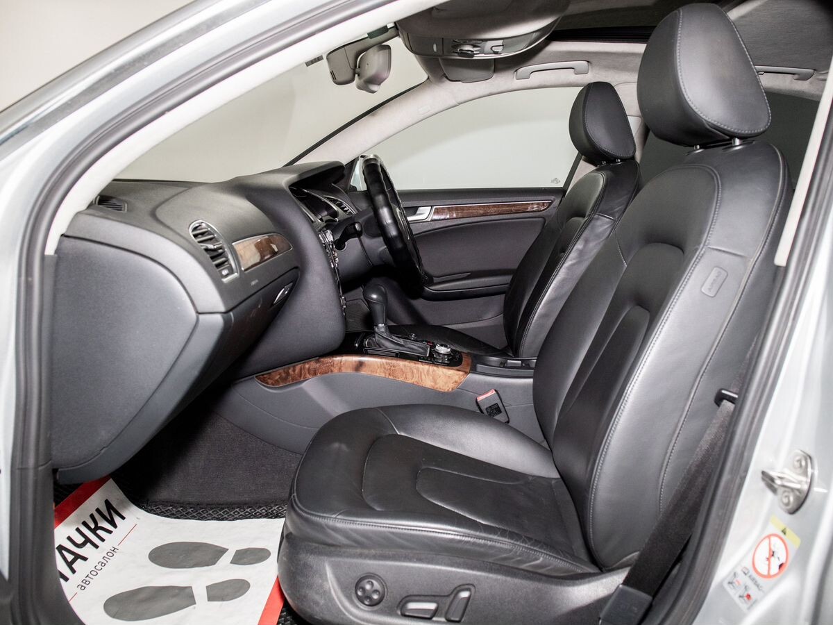 Audi A4 2009 - фото автомобиля