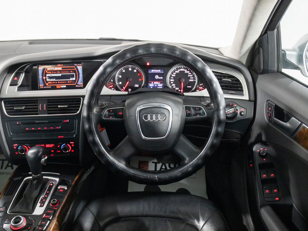 Audi A4 2009 - фото автомобиля