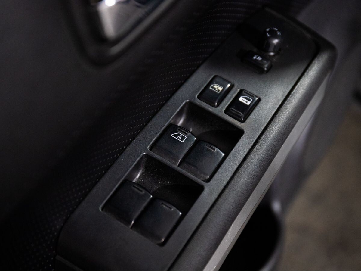 Nissan X-Trail 2011 - фото автомобиля