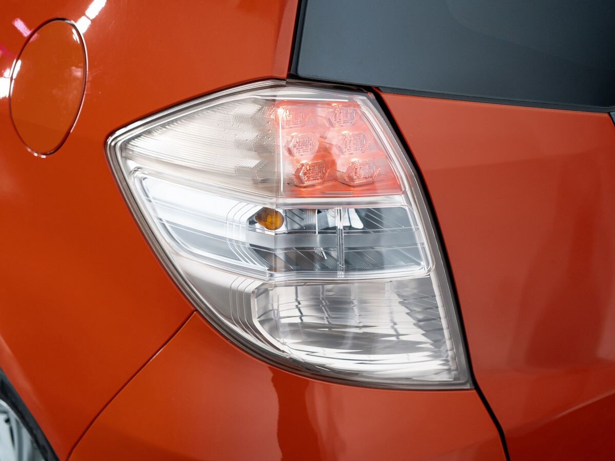 Honda Fit 2011 - фото автомобиля