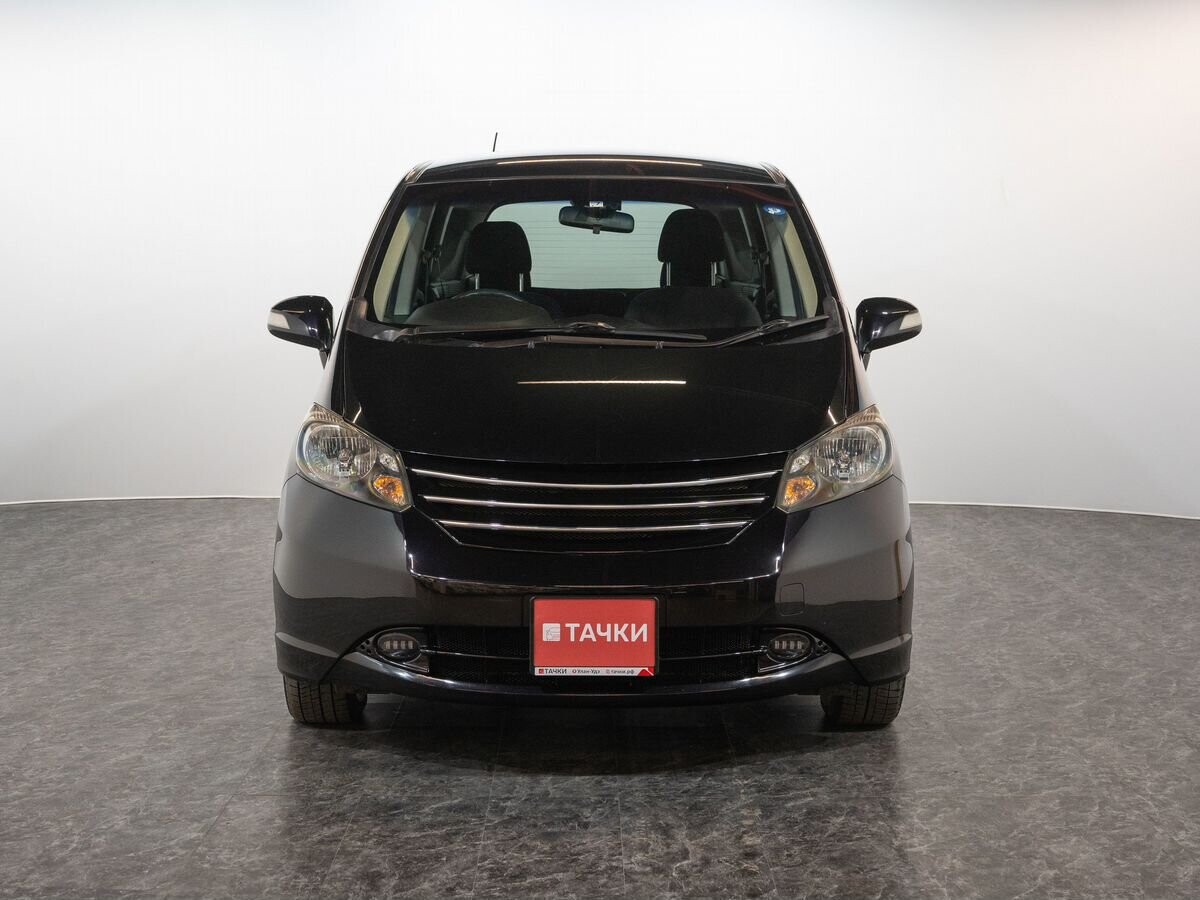 Honda Freed 2011 - фото автомобиля