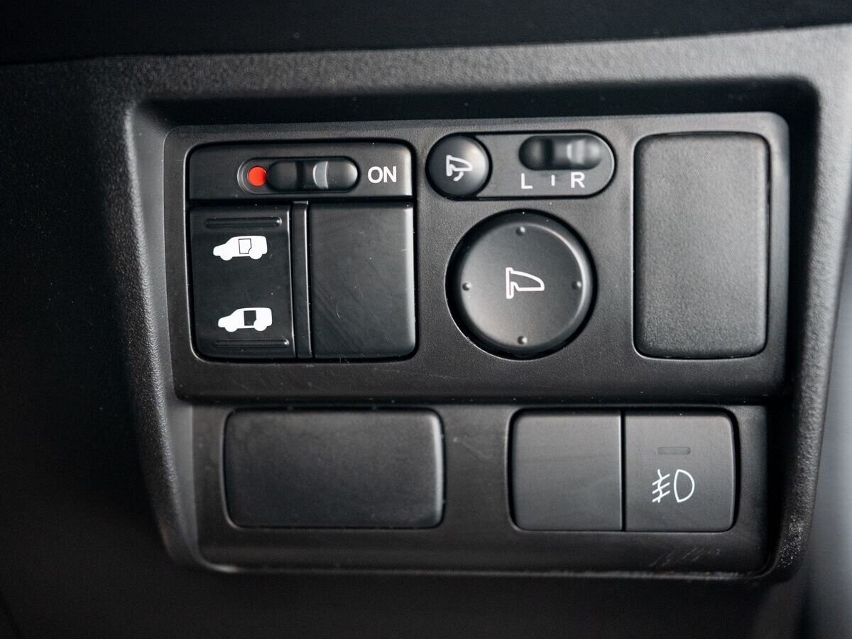 Honda Freed 2011 - фото автомобиля