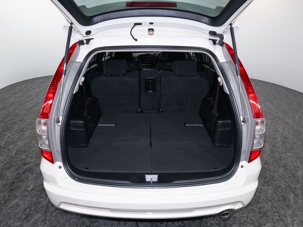 Honda Stream 2009 - фото автомобиля