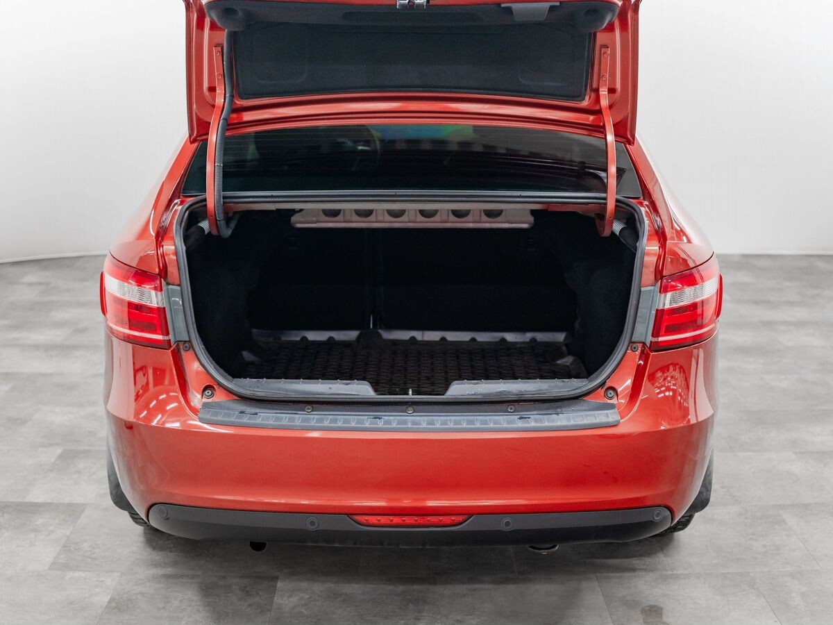 Lada (ВАЗ) Vesta 2022 - фото автомобиля