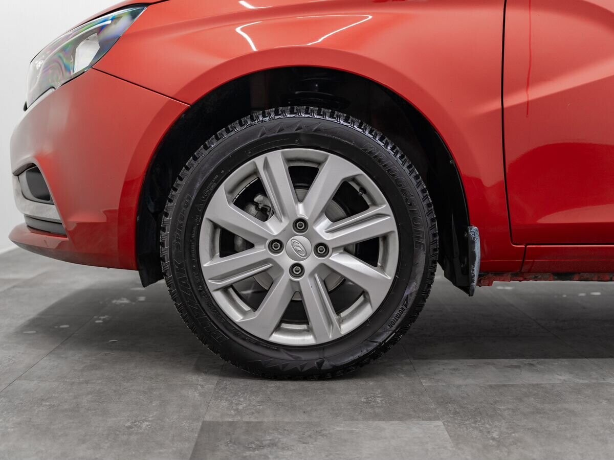 Lada (ВАЗ) Vesta 2022 - фото автомобиля