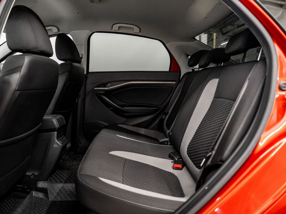 Lada (ВАЗ) Vesta 2022 - фото автомобиля