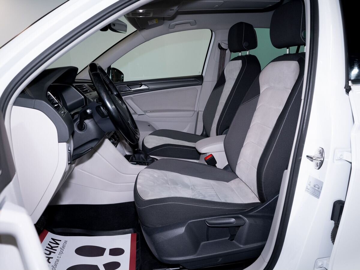 Volkswagen Tiguan 2017 - фото автомобиля