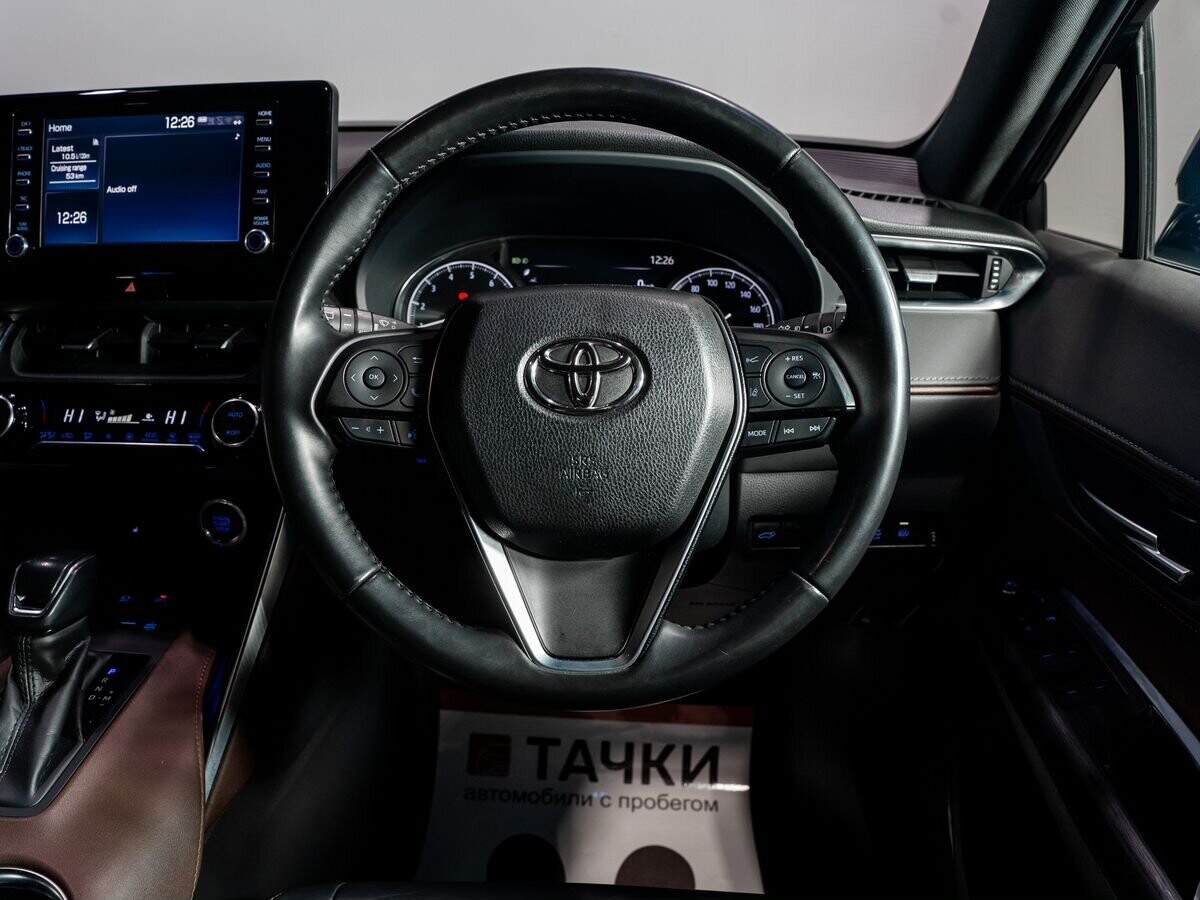 Toyota Harrier 2020 - фото автомобиля