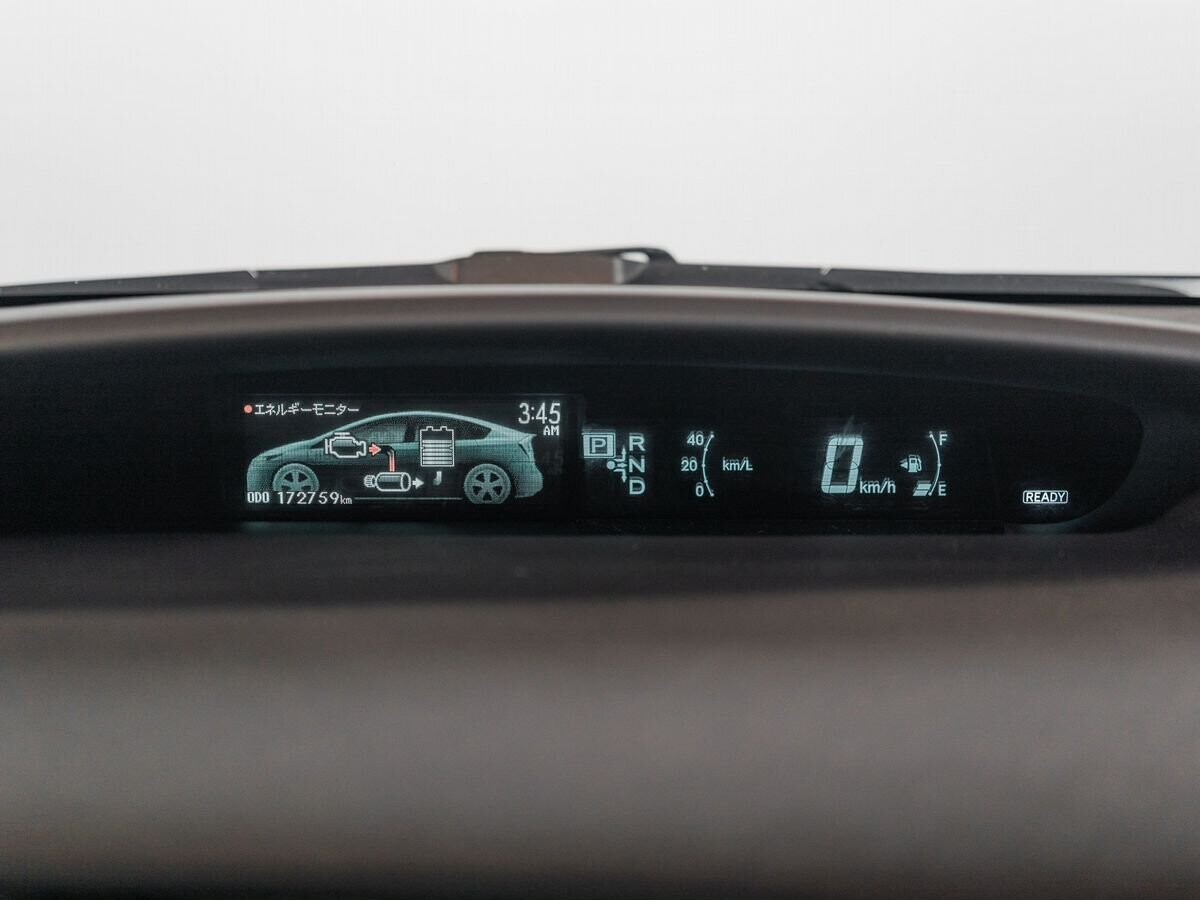 Toyota Prius 2015 - фото автомобиля