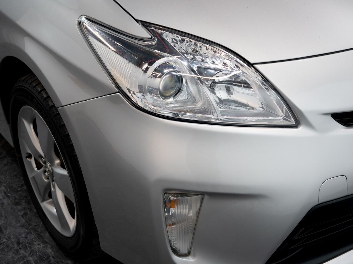 Toyota Prius 2015 - фото автомобиля