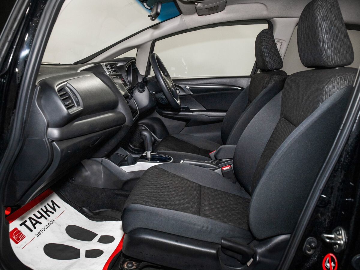 Honda Fit 2013 - фото автомобиля