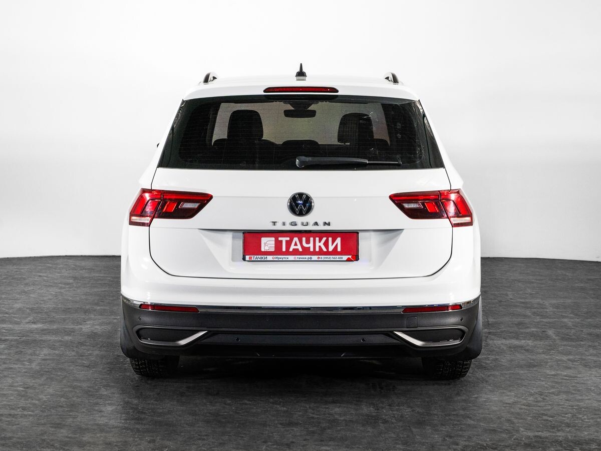 Volkswagen Tiguan 2021 - фото автомобиля