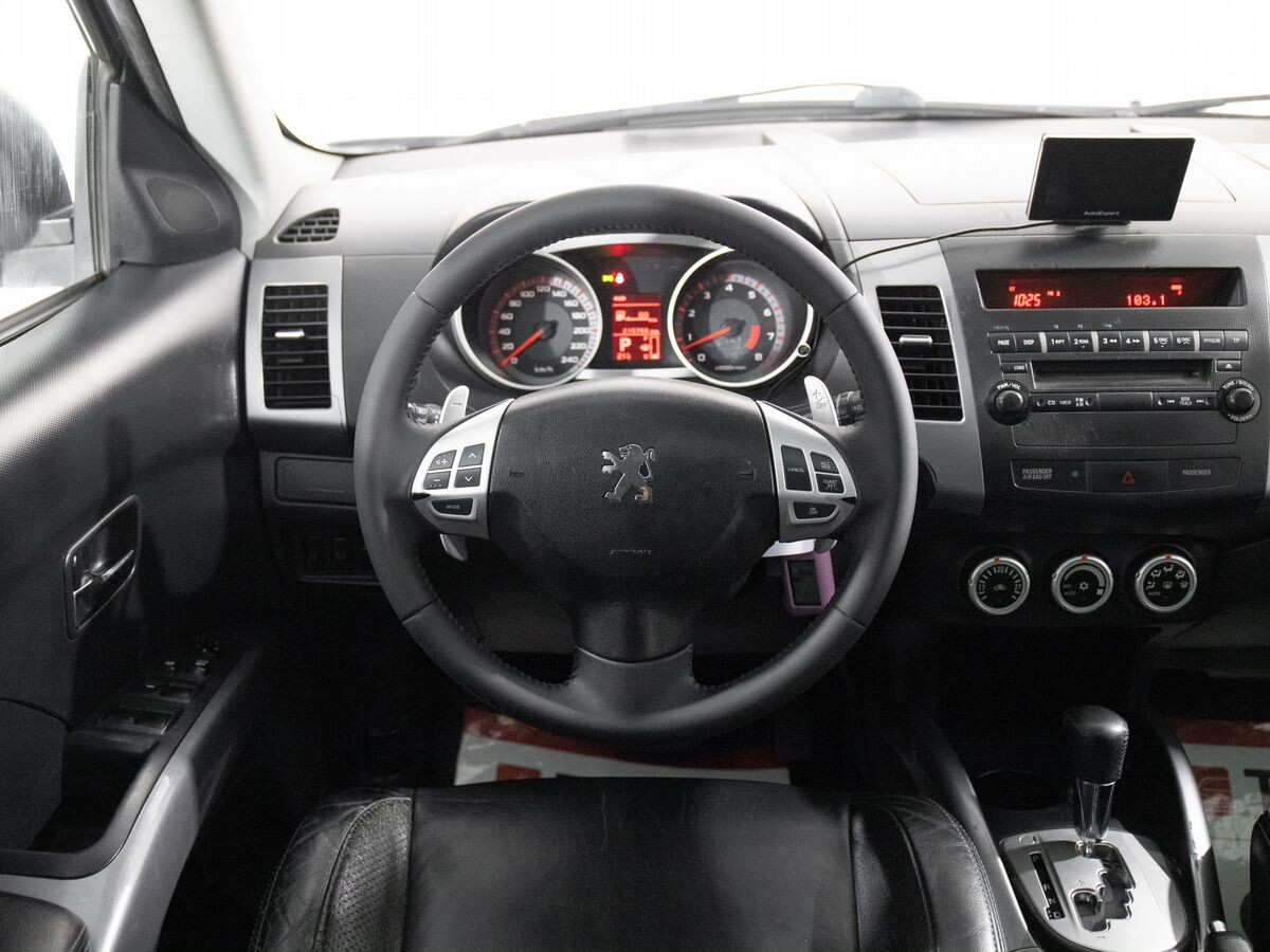 Peugeot 4007 2008 - фото автомобиля