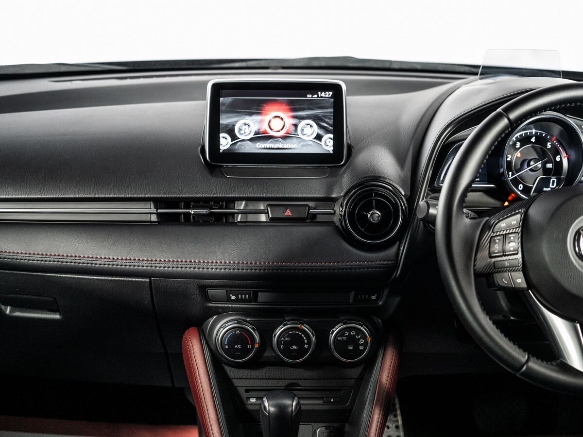 Mazda CX-3 2016 - фото автомобиля