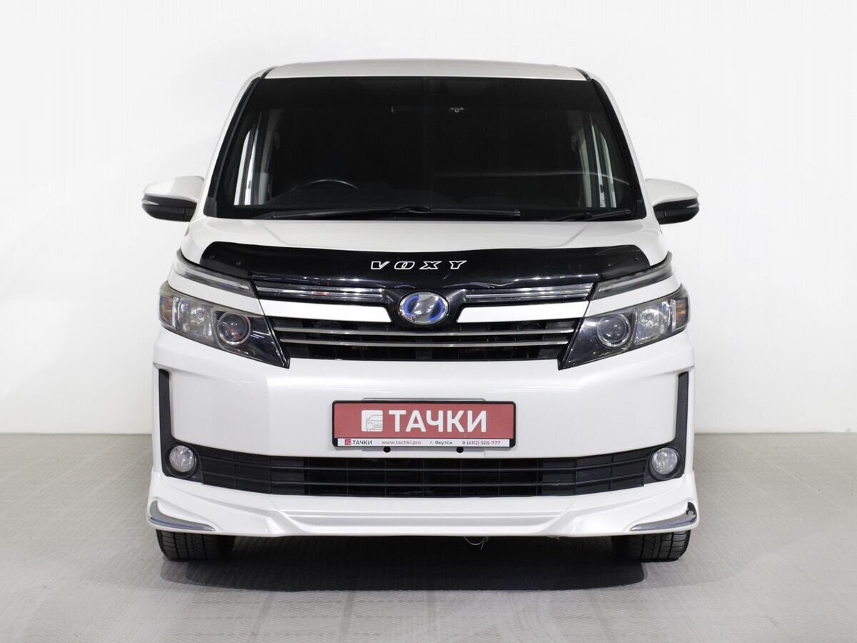 Toyota Voxy 2014 - фото автомобиля