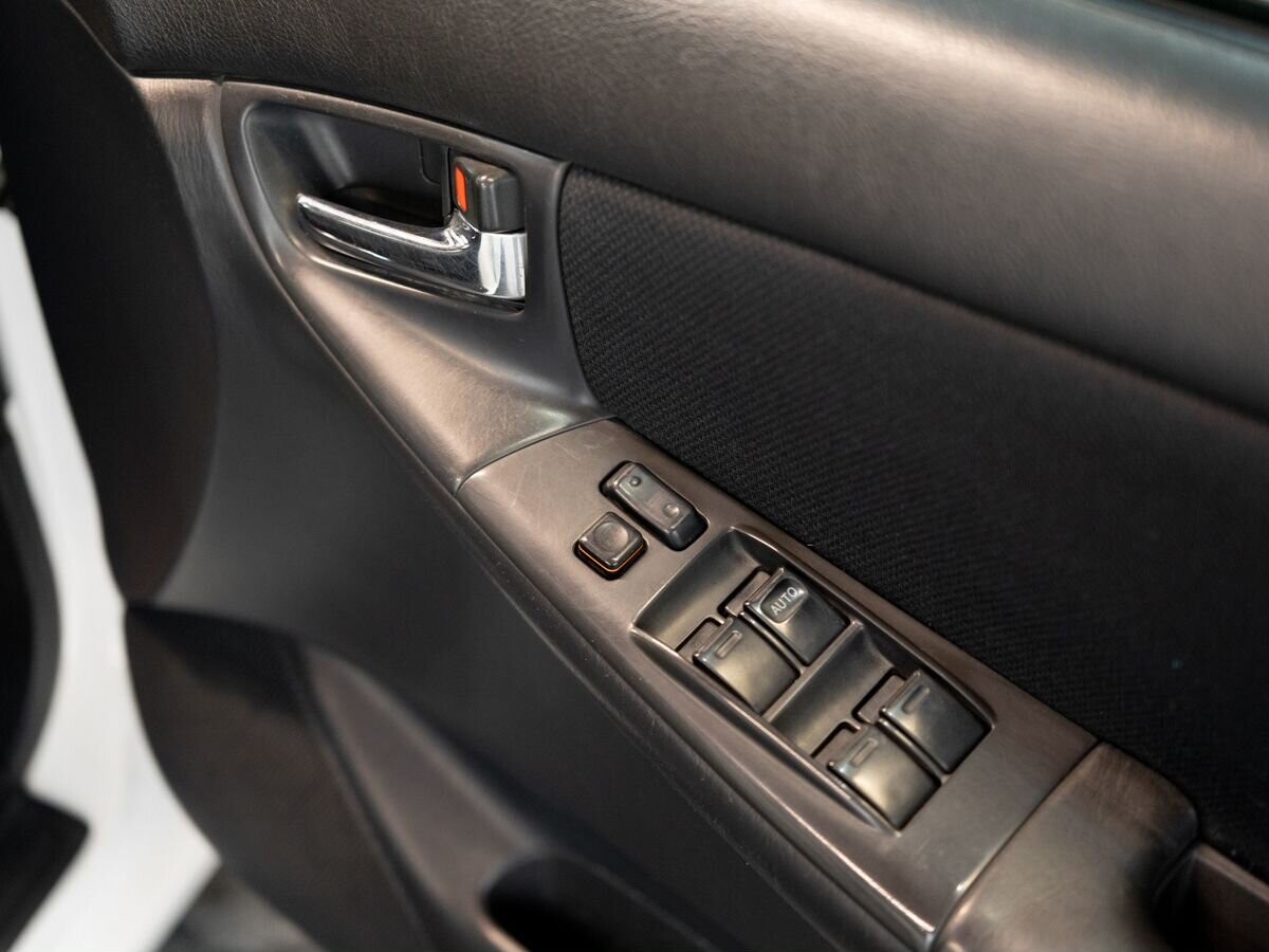 Toyota Corolla 2001 - фото автомобиля