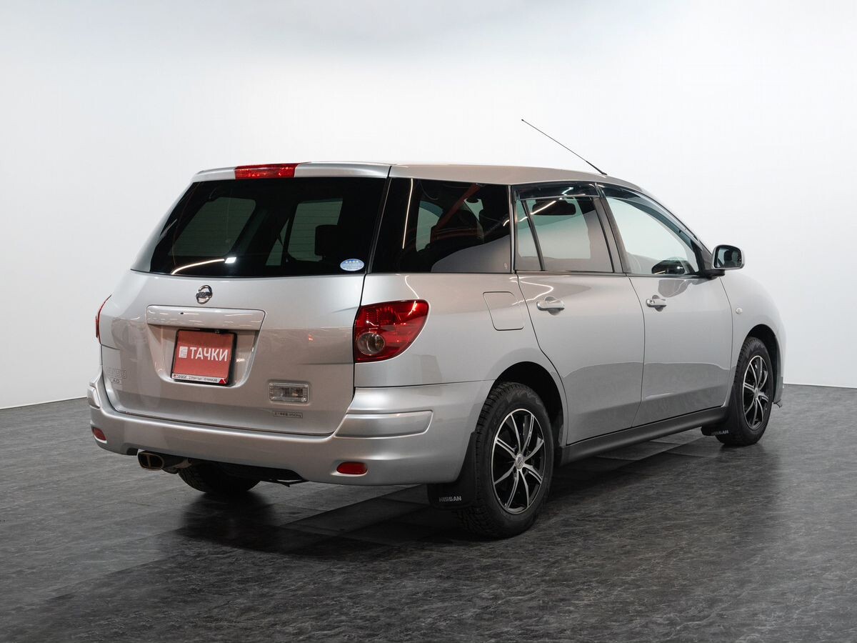 Nissan AD 2017 - фото автомобиля