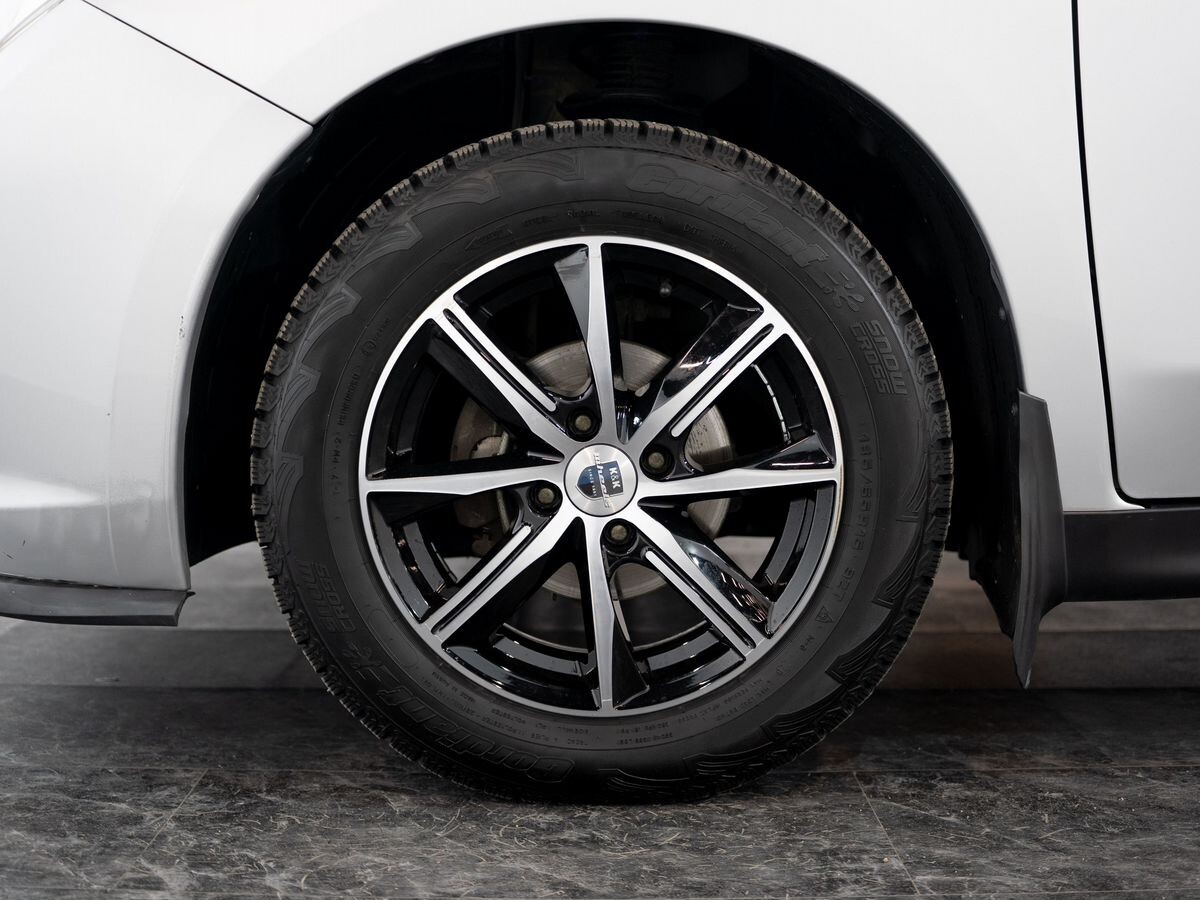 Nissan AD 2017 - фото автомобиля