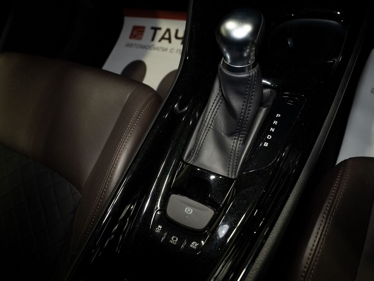 Toyota C-HR 2018 - фото автомобиля