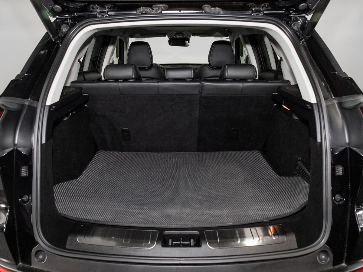 Geely Atlas Pro 2022 - фото автомобиля