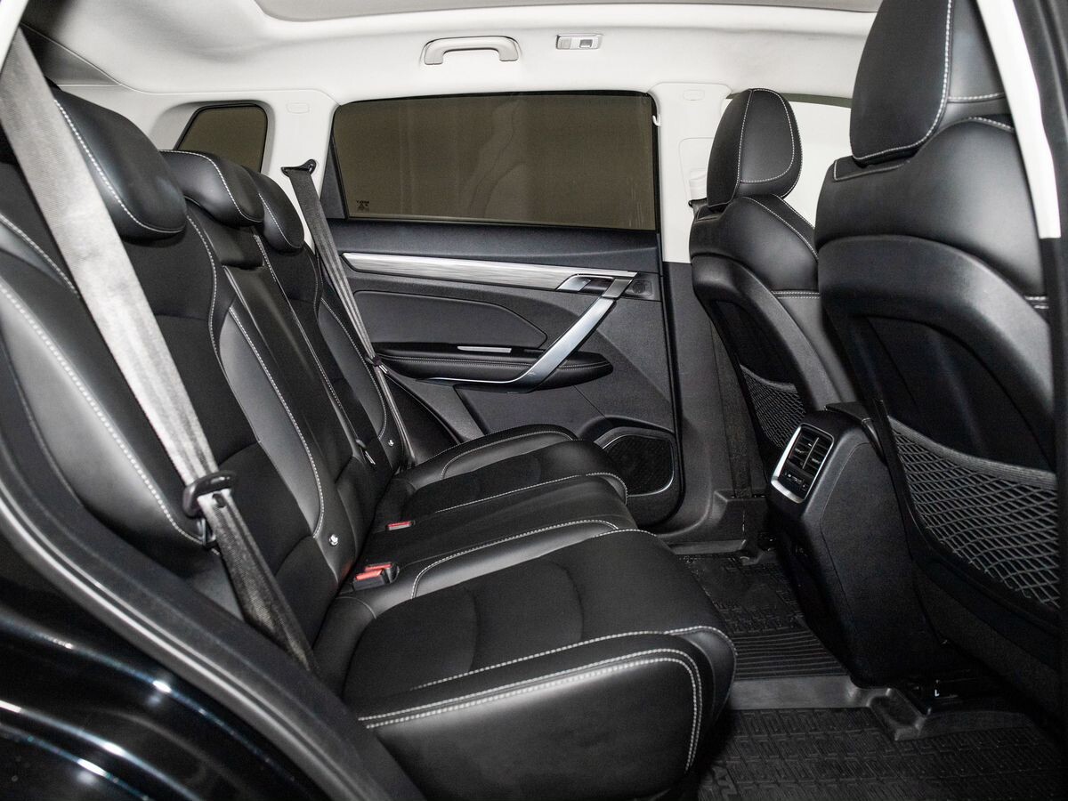 Geely Atlas Pro 2022 - фото автомобиля