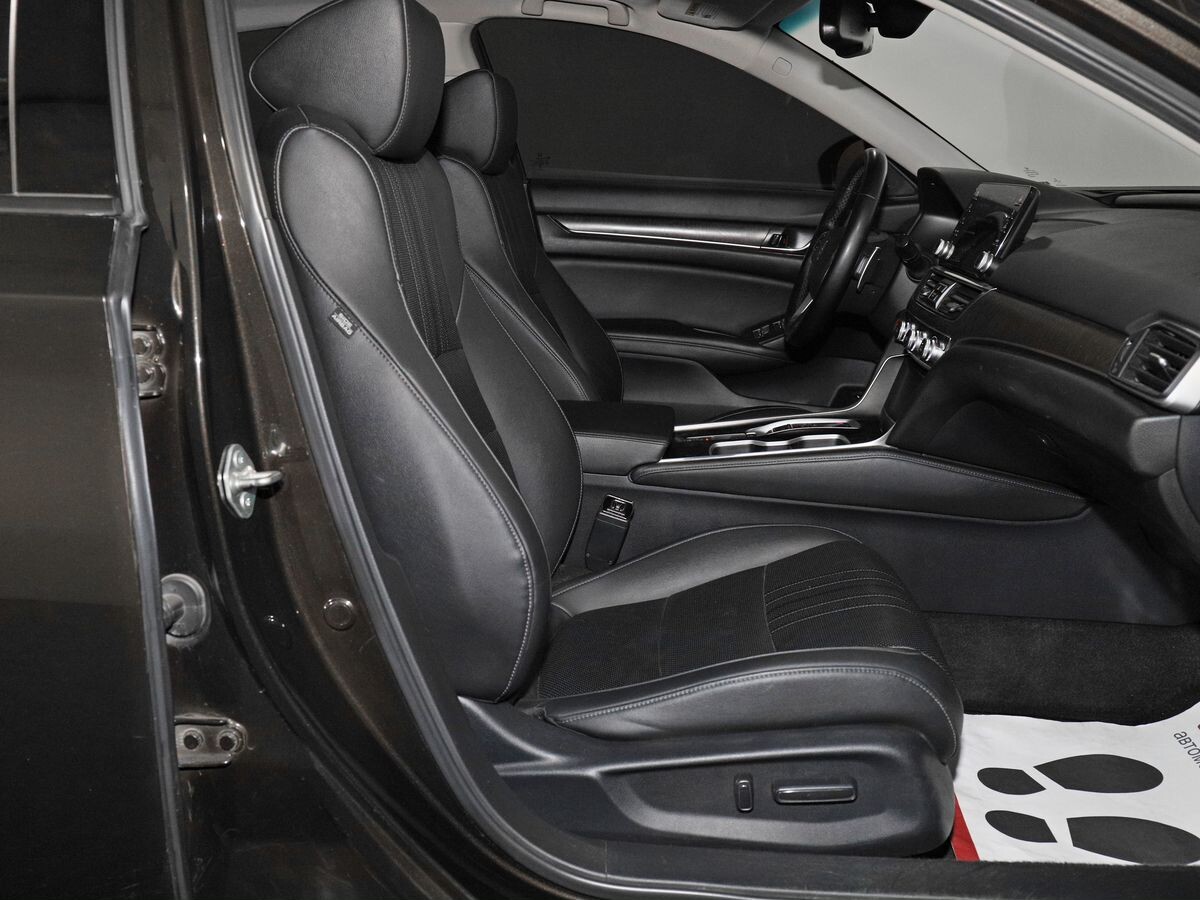 Honda Accord 2019 - фото автомобиля