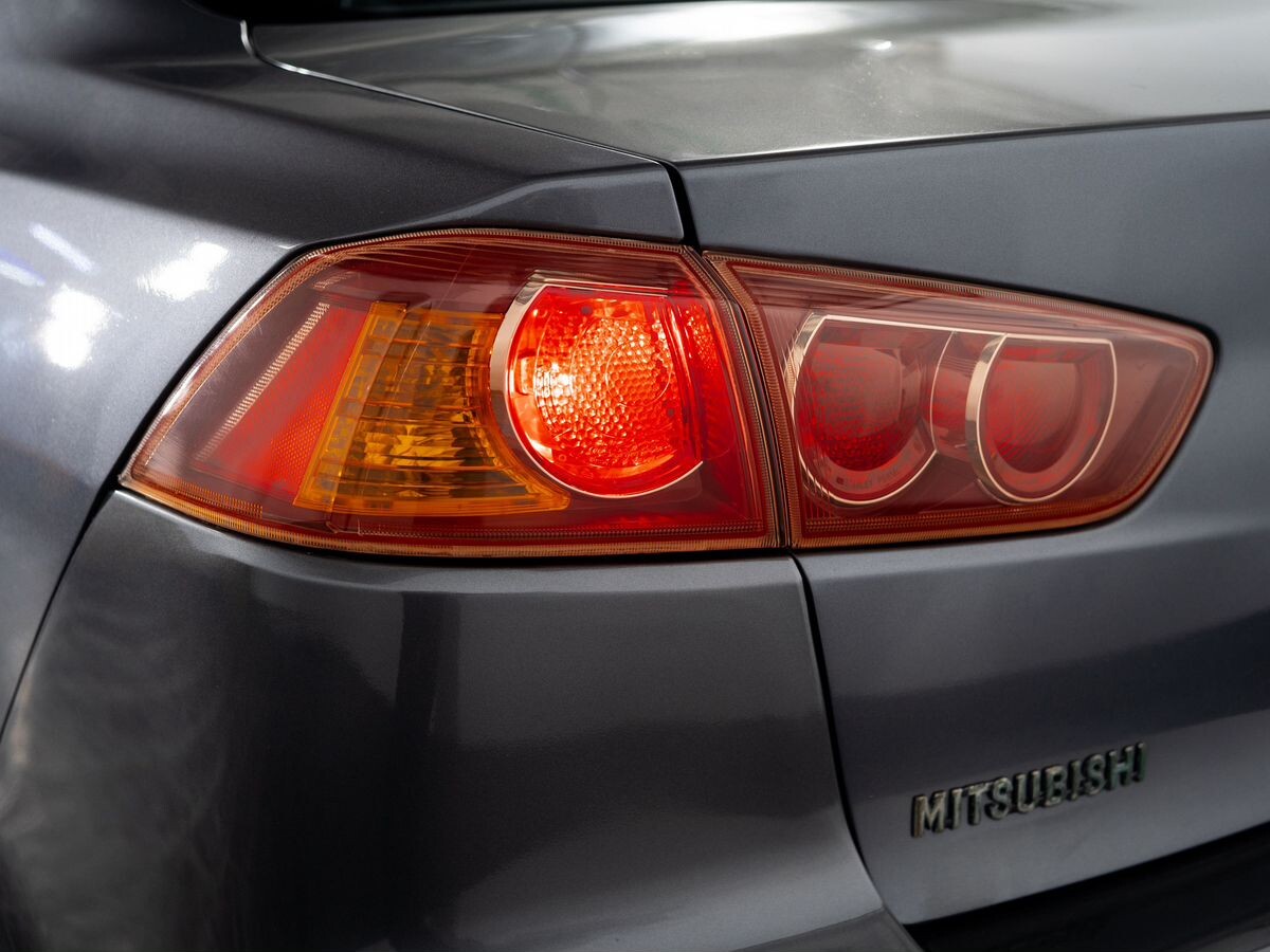 Mitsubishi Lancer 2008 - фото автомобиля