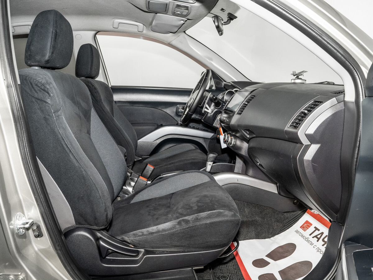 Mitsubishi Outlander 2008 - фото автомобиля