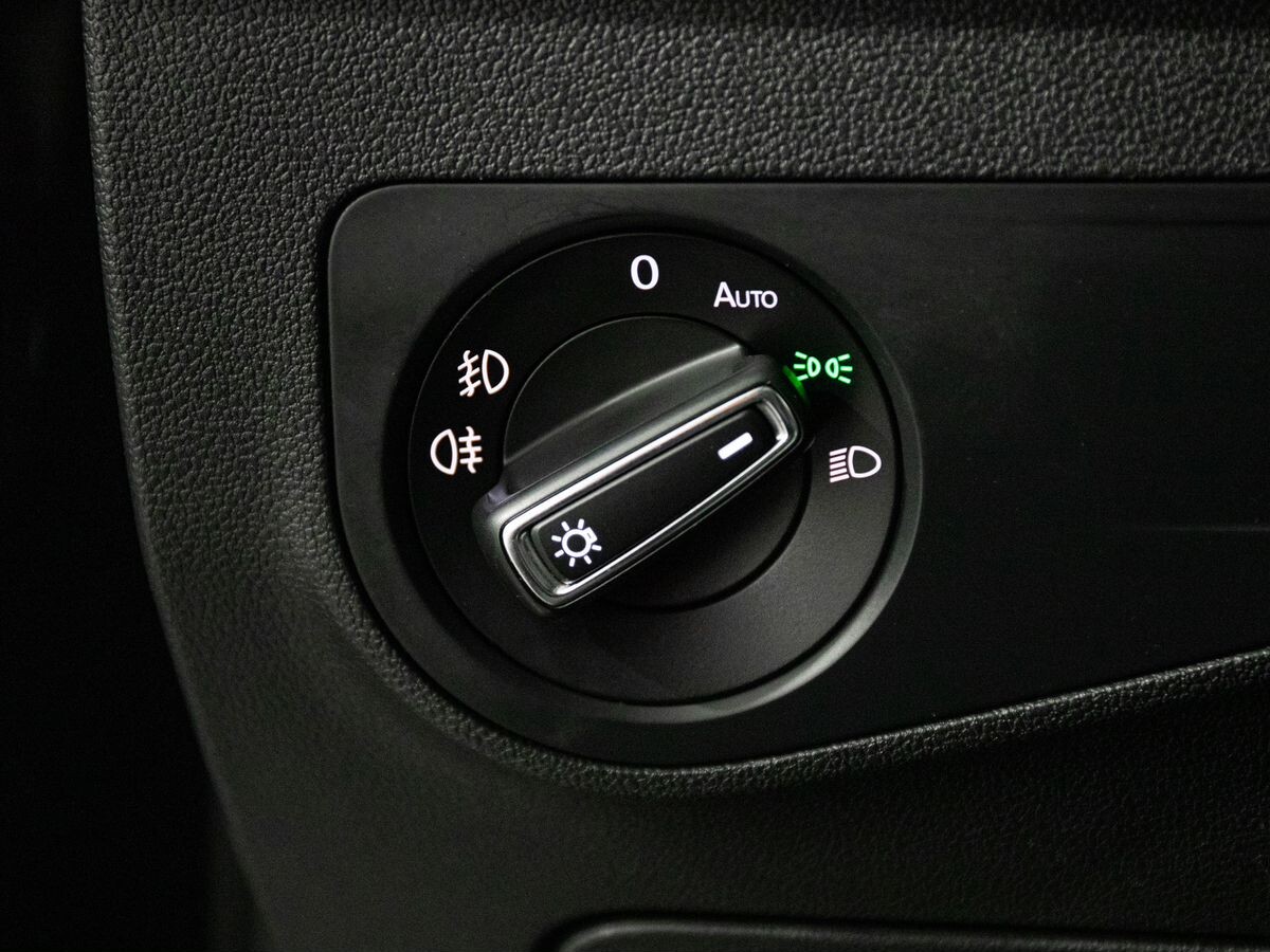 Volkswagen Tiguan 2018 - фото автомобиля