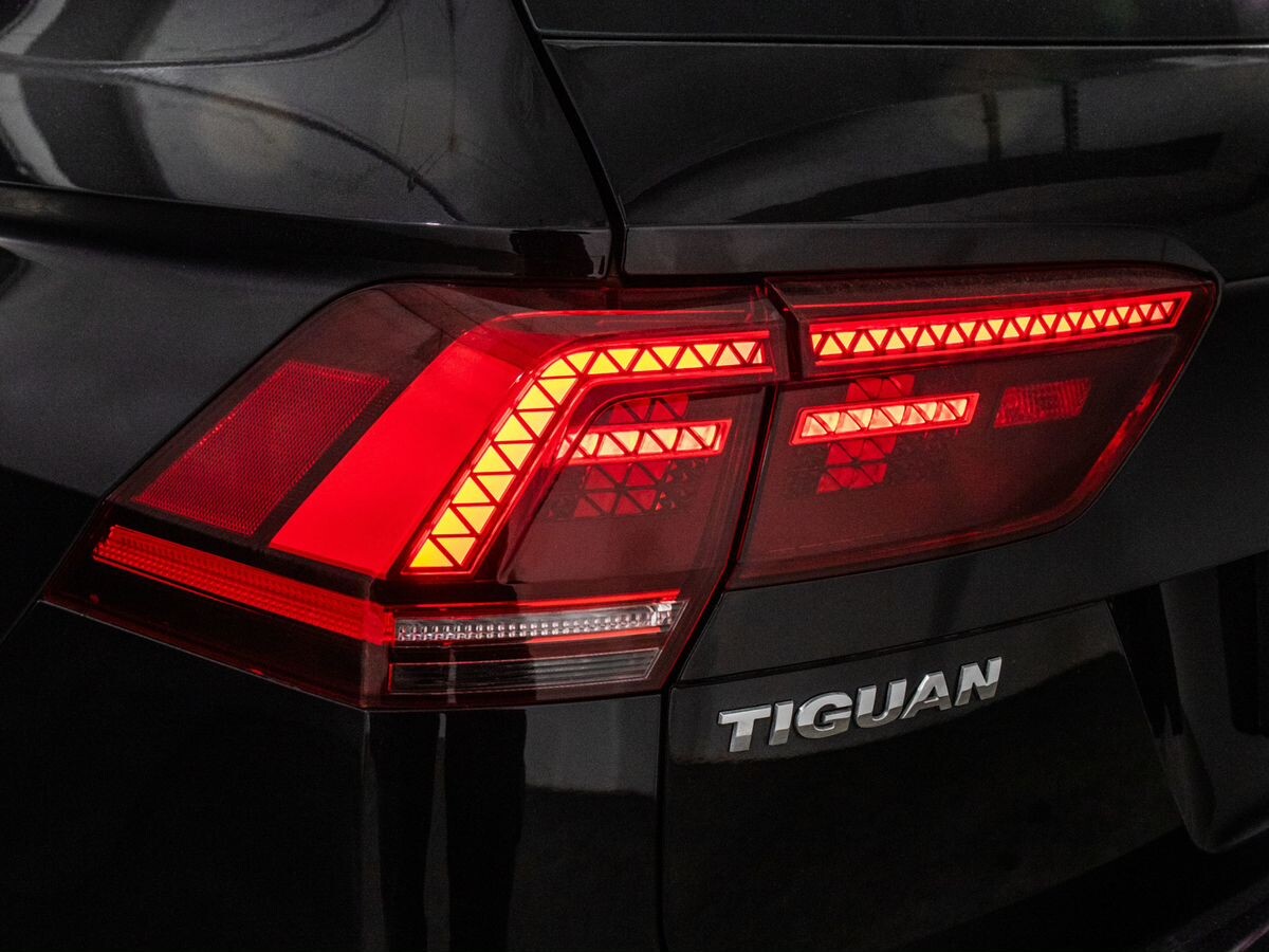 Volkswagen Tiguan 2018 - фото автомобиля