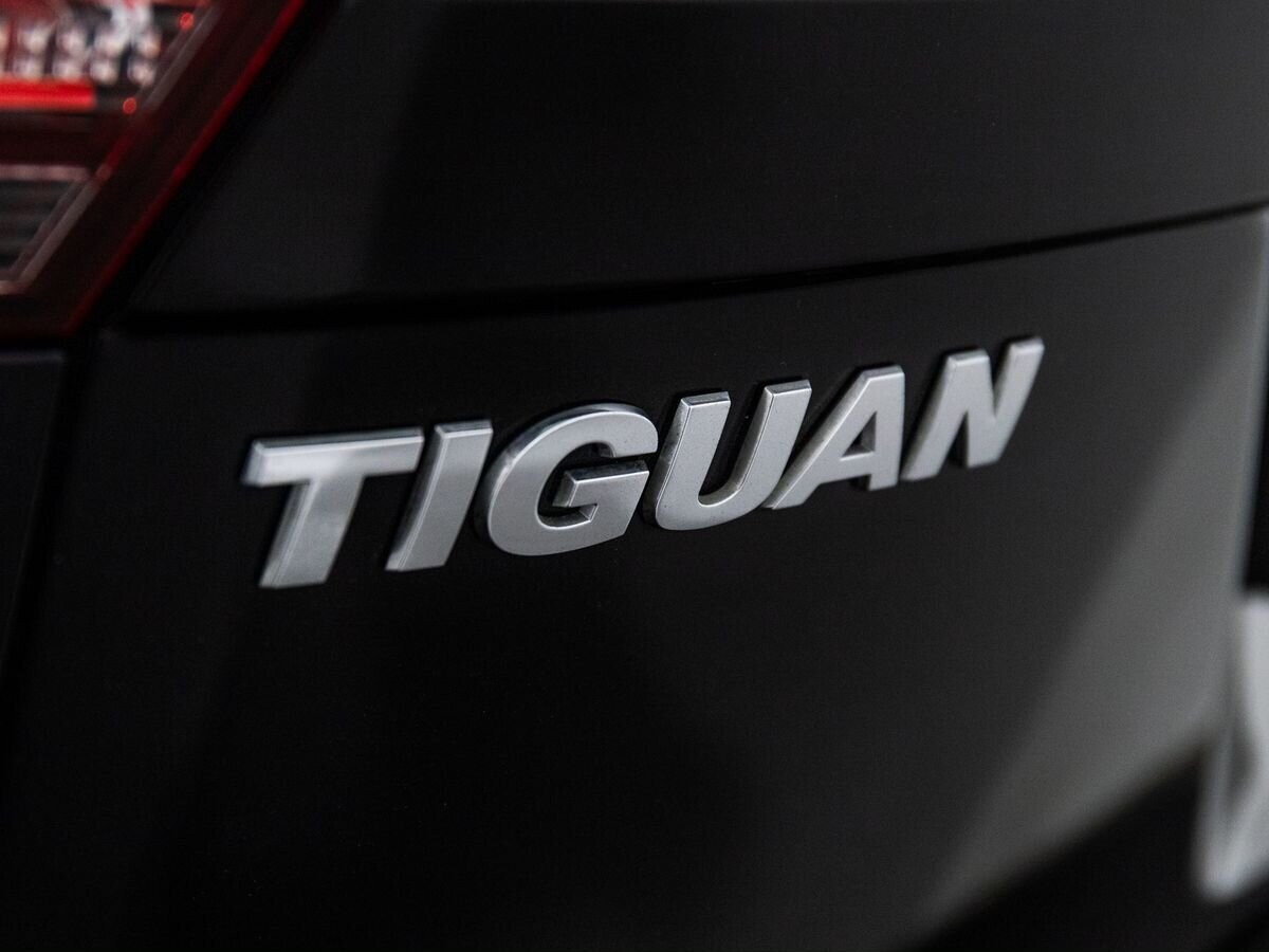Volkswagen Tiguan 2018 - фото автомобиля